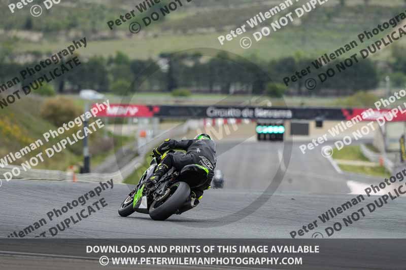 cadwell no limits trackday;cadwell park;cadwell park photographs;cadwell trackday photographs;enduro digital images;event digital images;eventdigitalimages;navarra;no limits trackdays;peter wileman photography;racing digital images;trackday digital images;trackday photos